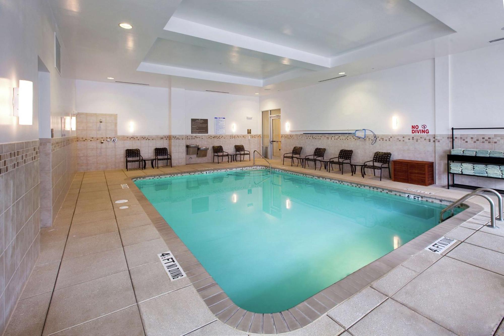Hilton Garden Inn Raleigh Cary Esterno foto