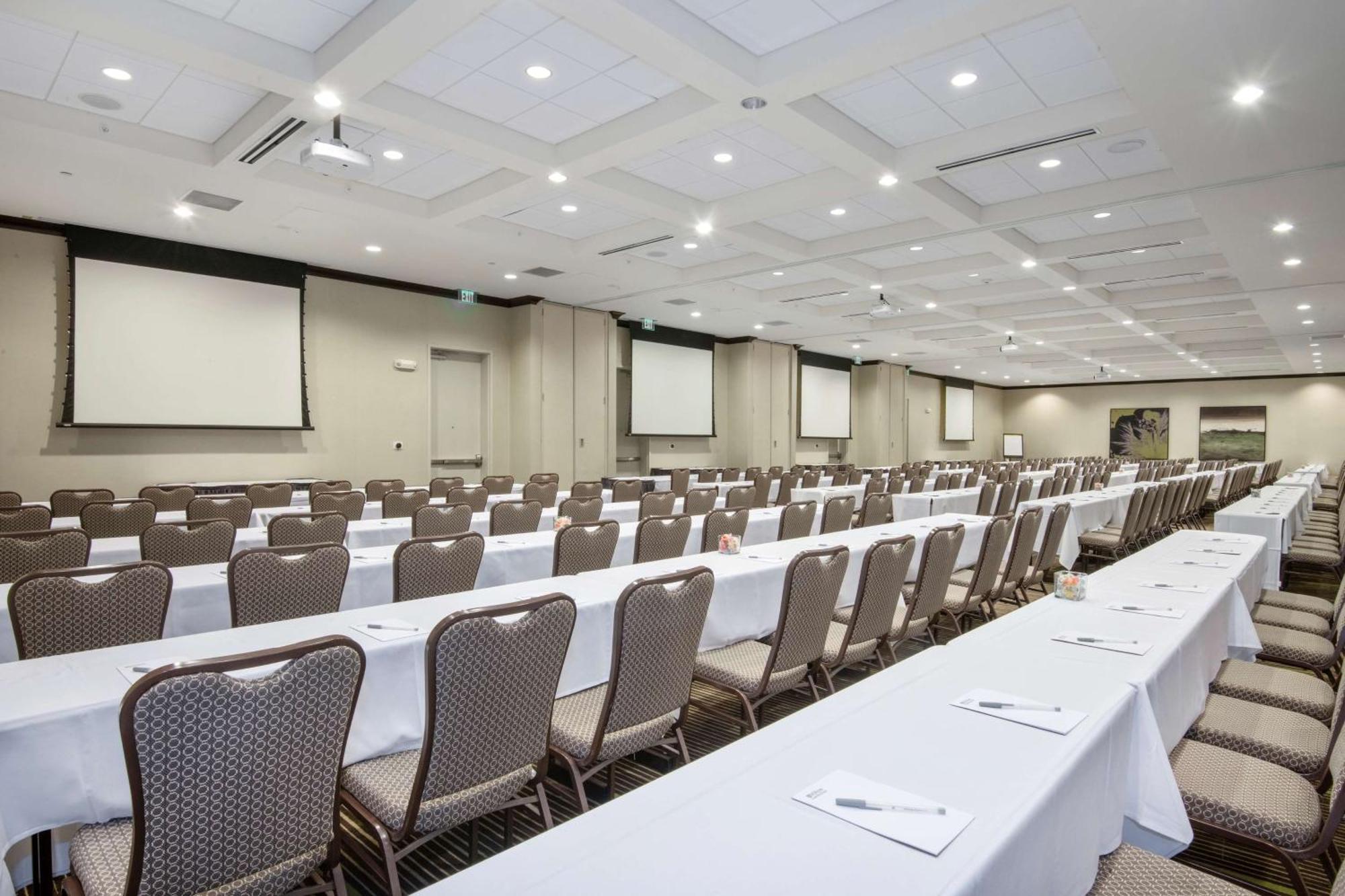 Hilton Garden Inn Raleigh Cary Esterno foto