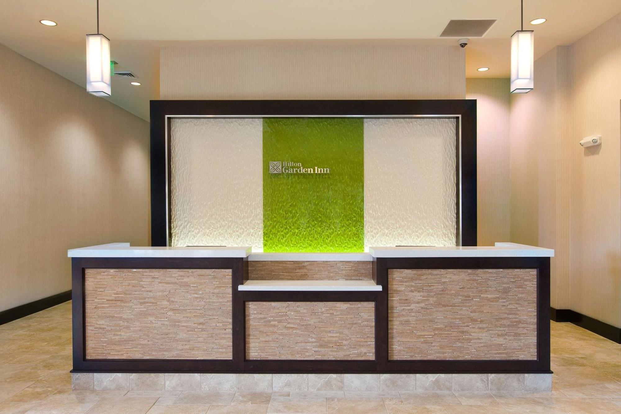 Hilton Garden Inn Raleigh Cary Esterno foto