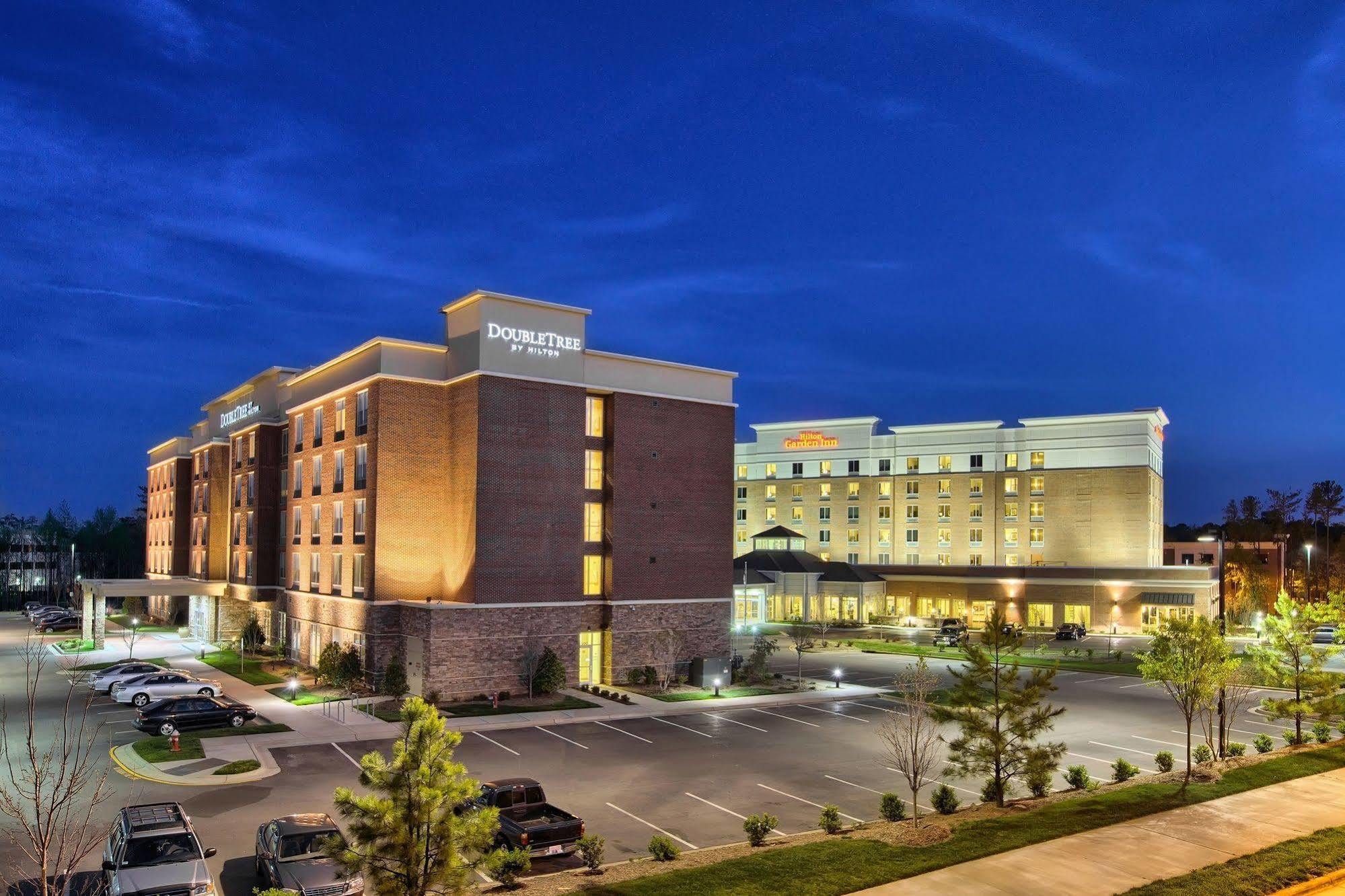 Hilton Garden Inn Raleigh Cary Esterno foto