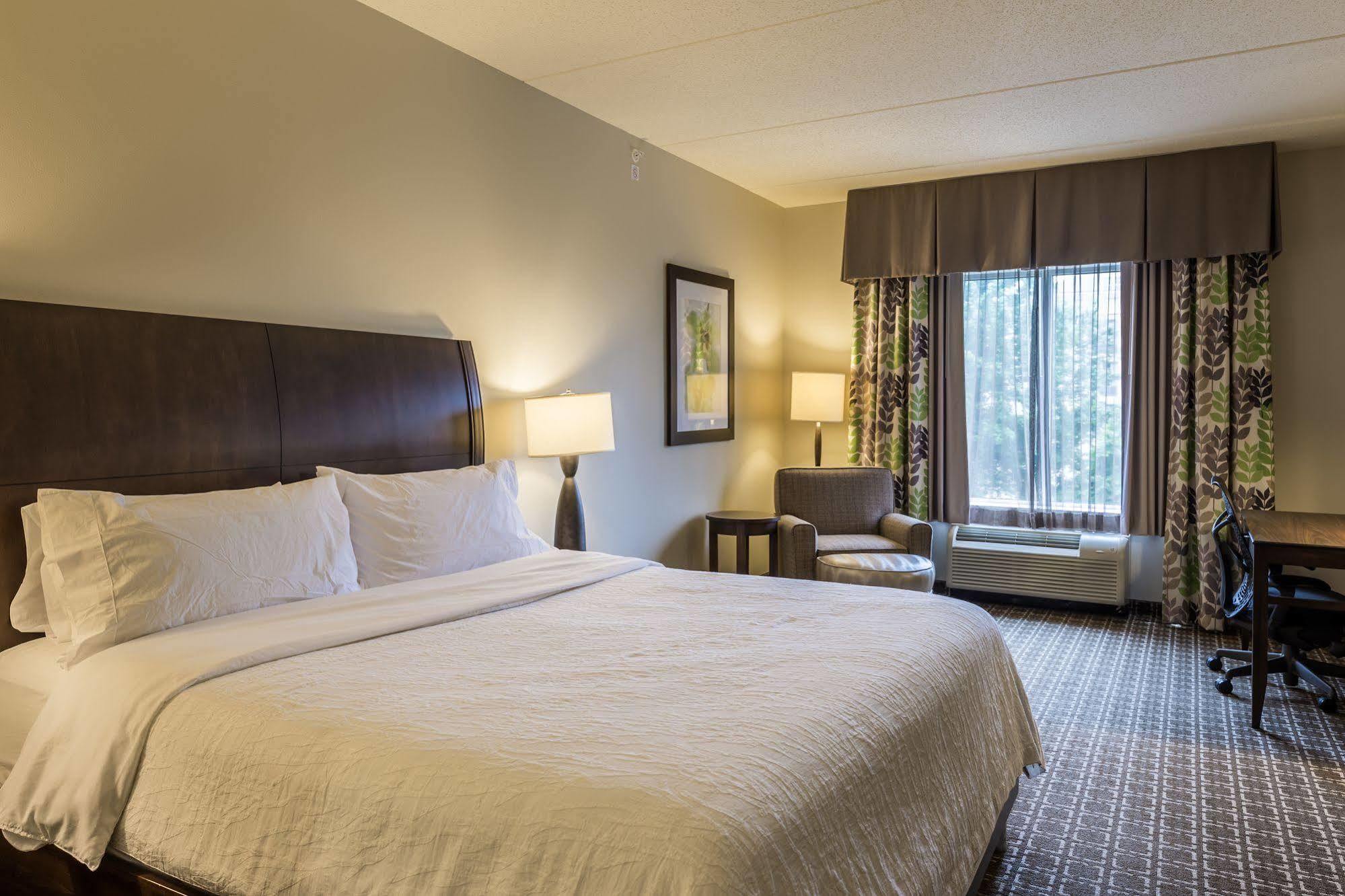 Hilton Garden Inn Raleigh Cary Esterno foto